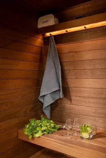 Appendiabiti spogliatoio luci led | Kirami FinVision®