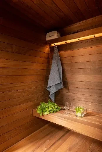 Crea un'illuminazione d'atmosfera nel camerino con le luci a LED | Kirami FinVision®