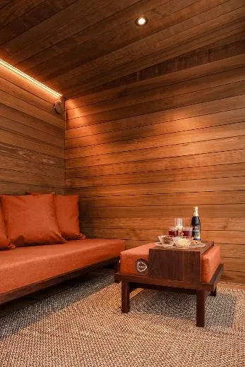 Set di divani Kirami FinVision® per lounge, con rivestimento arancione