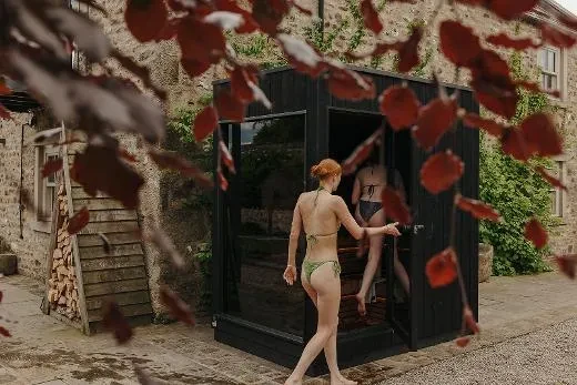 Kirami FinVision® -sauna S Misty | Una sauna all'aperto è il luogo ideale per rilassarsi!