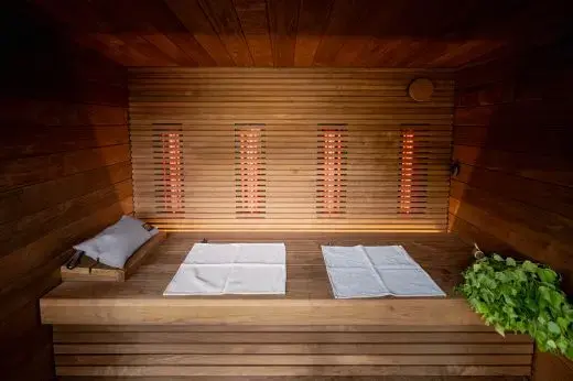 Kirami FinVision® -sauna M Misty - moderna sauna all'aperto.